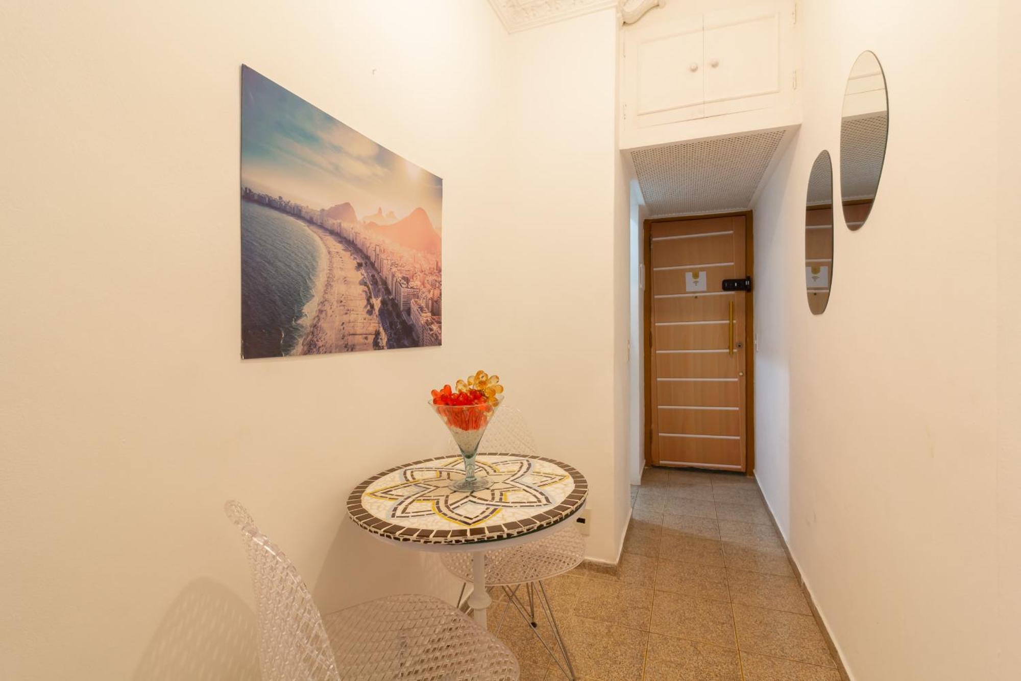 Apartamento 3 Minutos Da De Copacabana - Du705 *